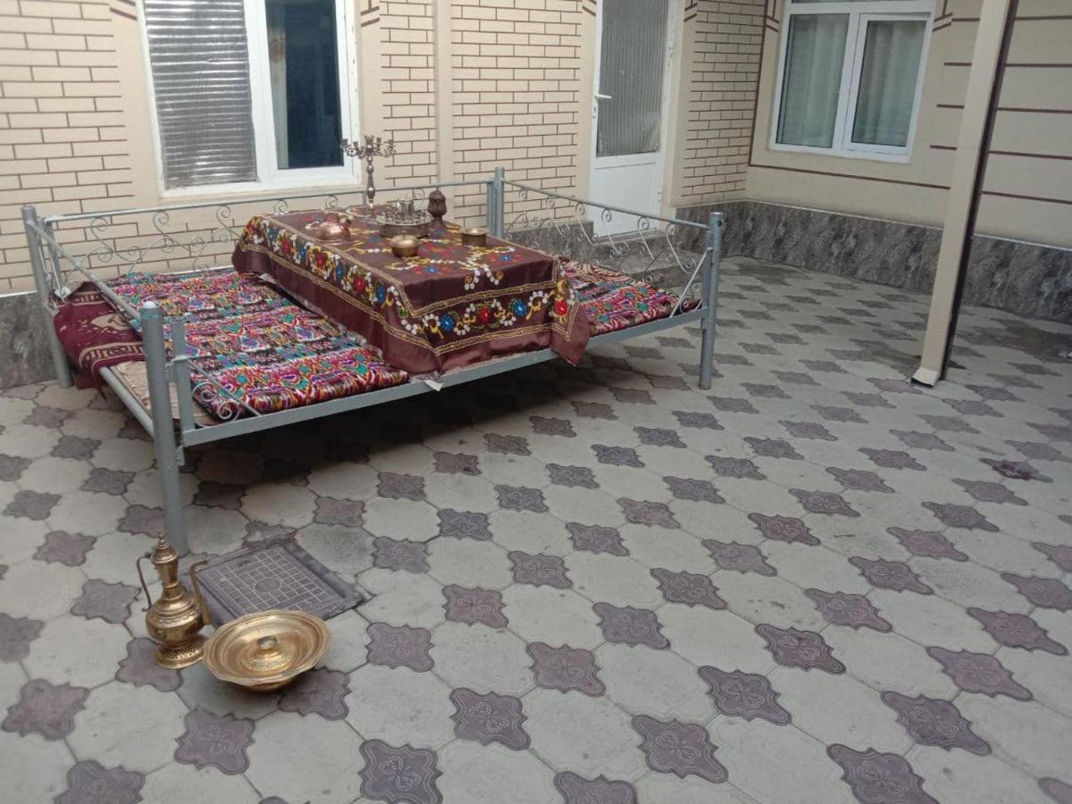 Zuhro Guest House Bukhara Bagian luar foto