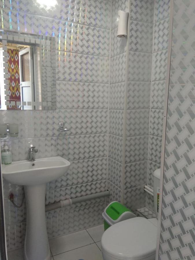 Zuhro Guest House Bukhara Bagian luar foto